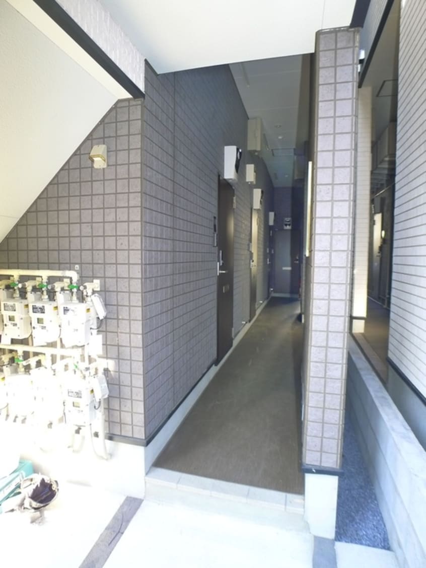 エントランス部分 エスペラーテラス平井