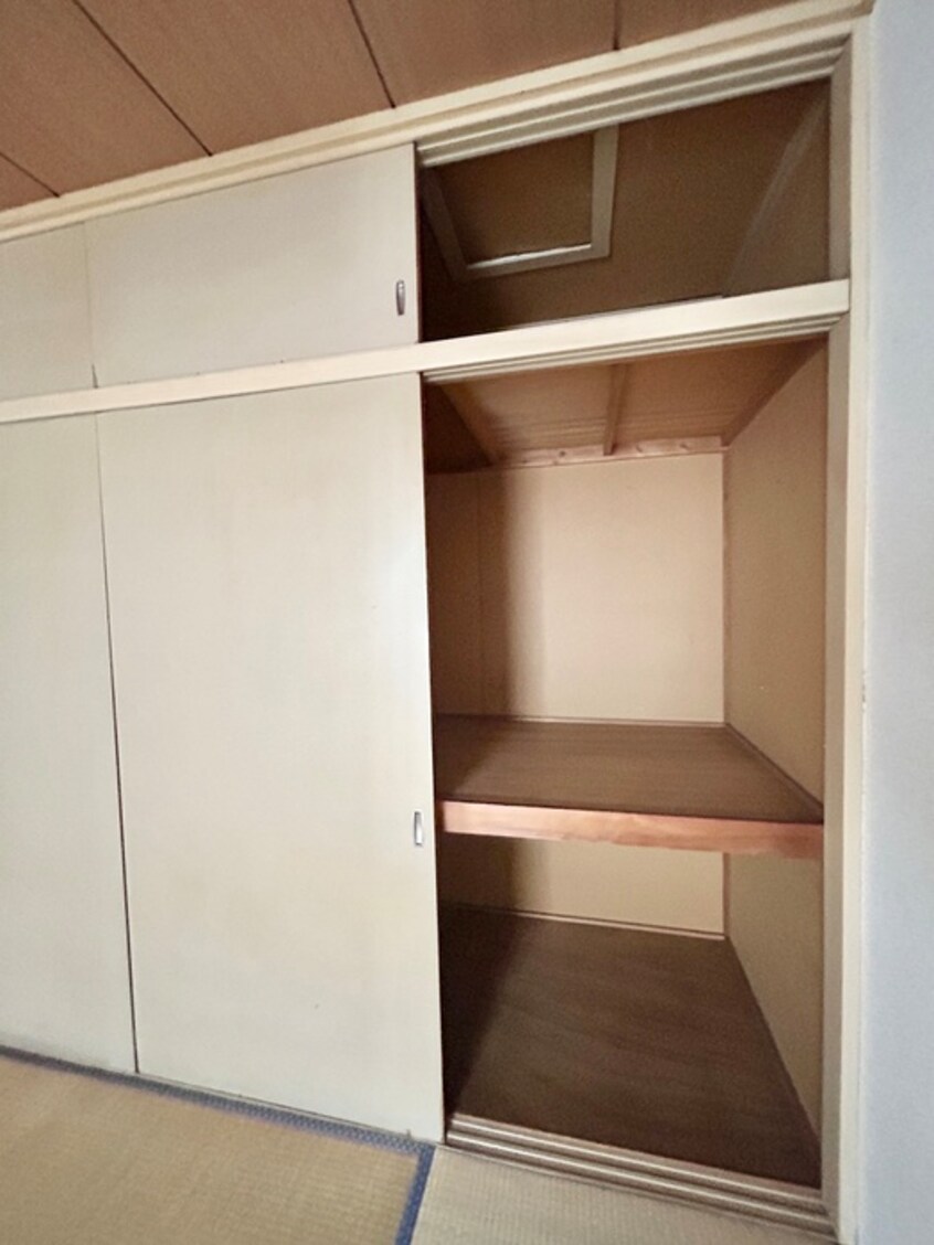 収納 サンハイツ