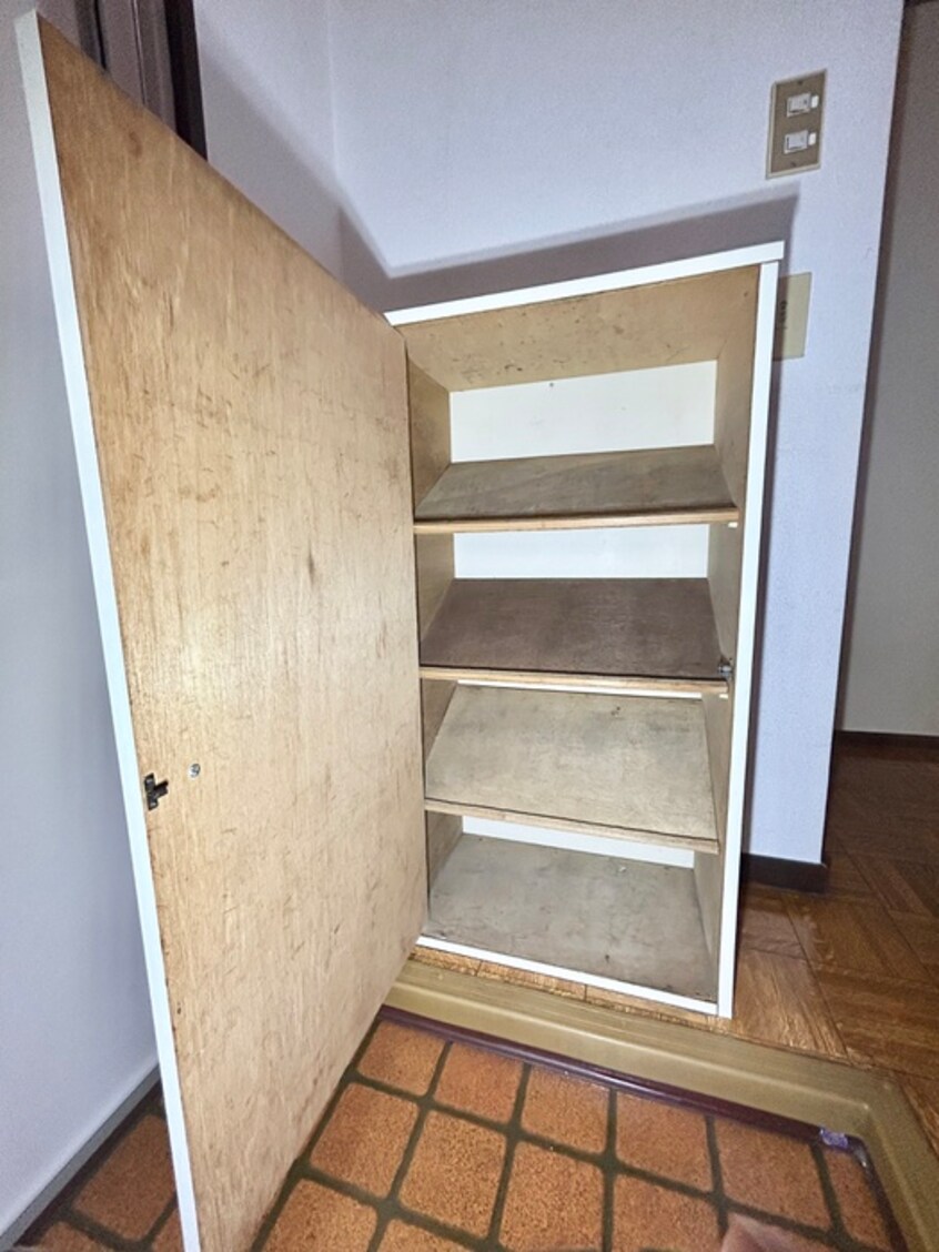 靴箱 サンハイツ