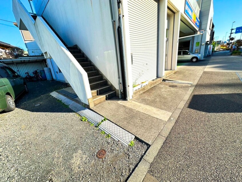 エントランス部分 グリ－ンコ－ポ