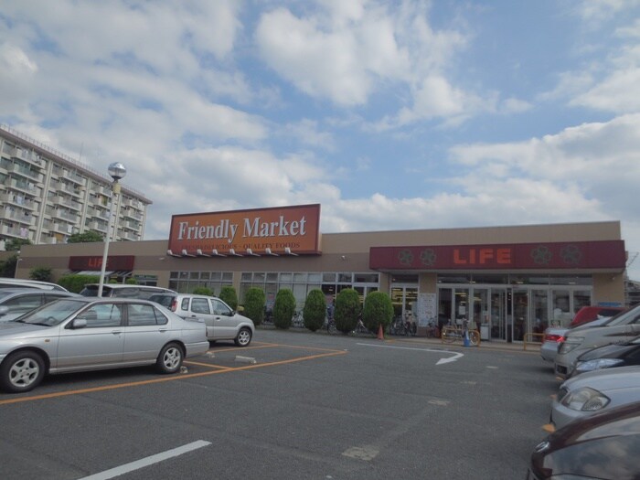 ライフ前野町店(スーパー)まで392m ソレアード泉