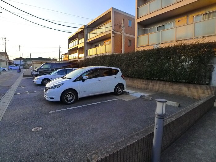 駐車場 グランド・カオルⅡ