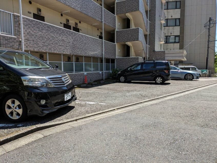 駐車場 日神パレステージ藤沢（201）