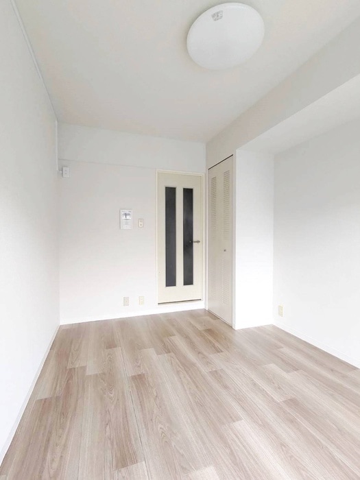 居室 クリオ根岸弐番館（１１３）