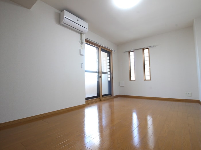 居室 クォ－レ旗の台