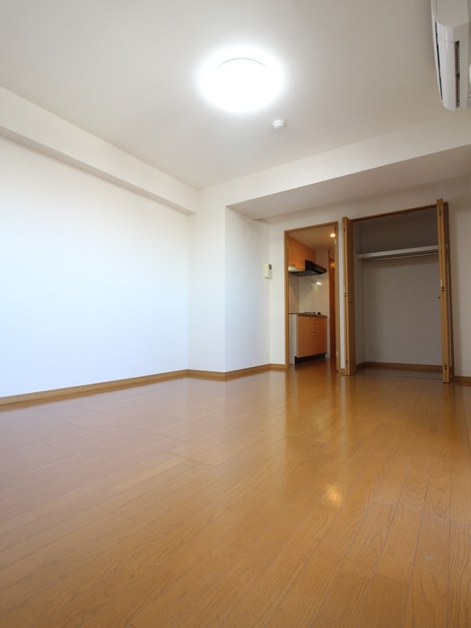 居室 クォ－レ旗の台