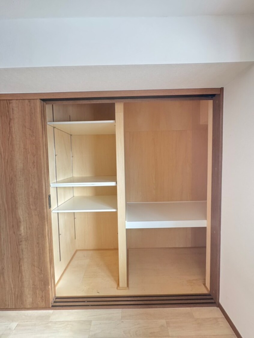 収納 アベニュ－等々力５