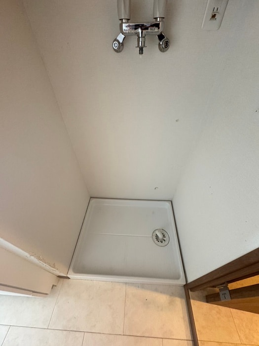 洗濯機置場 アベニュ－等々力５