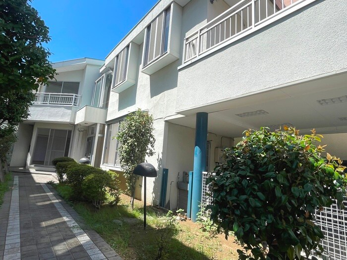 エントランス部分 赤山戸建