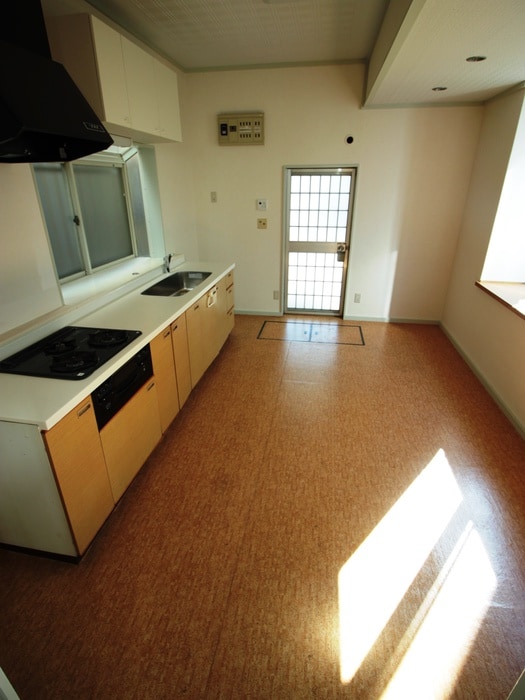 居室 赤山戸建