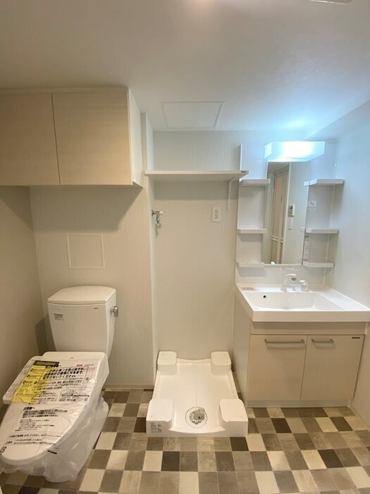 洗濯機置場 AZESTお花茶屋Ⅵ(103)