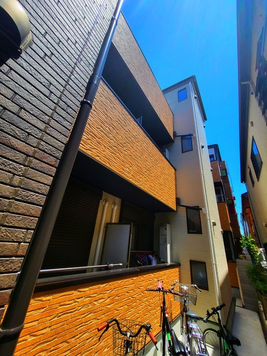 駐輪場 EMBELLIR草加中央