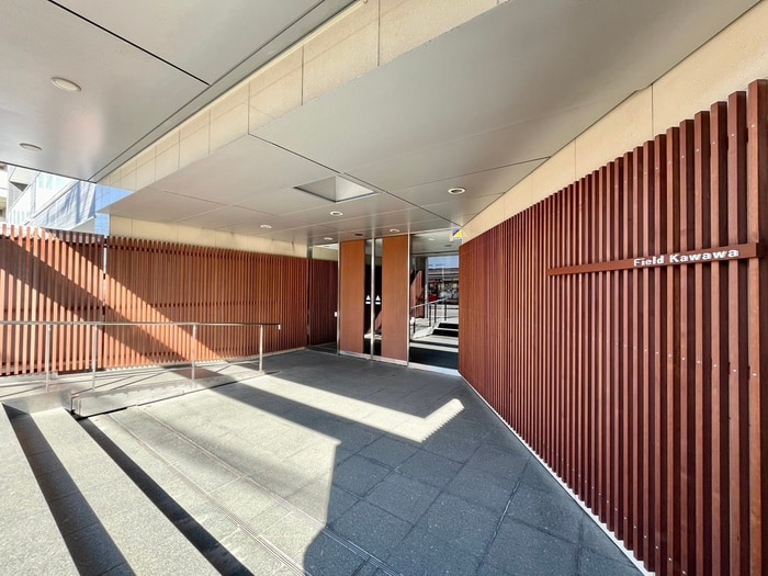 エントランス部分 フィ－ルド川和