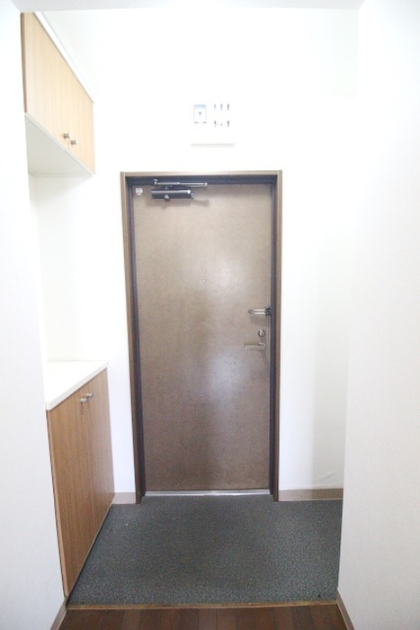 玄関 ラ・プリマヴェーラ11