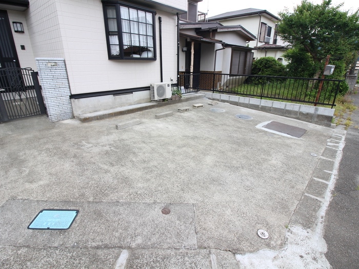 駐車場 青山天口貸家