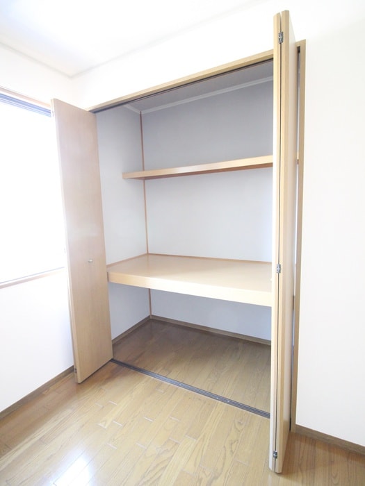 収納 アベニ－ルⅢ