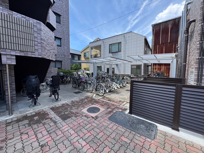 駐輪場 エマーレ保谷