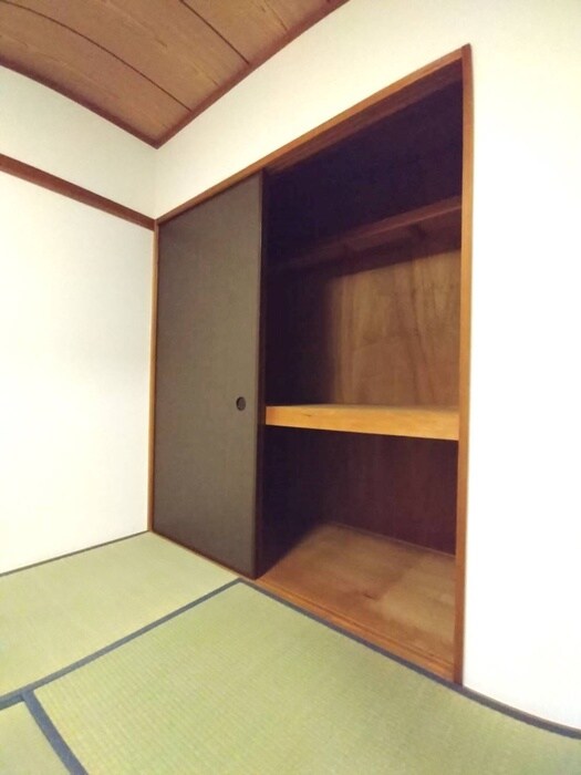 収納 エマーレ保谷