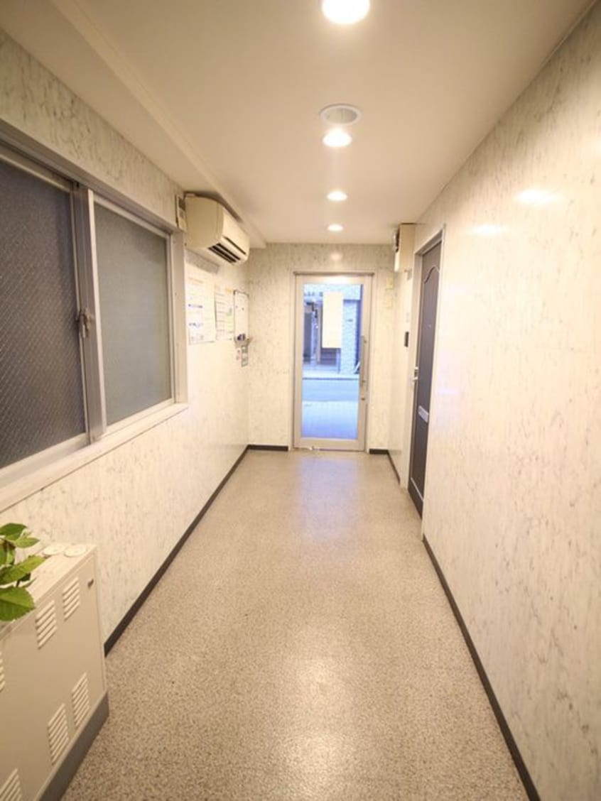 エントランス部分 誠心Ⅵビル(3F)