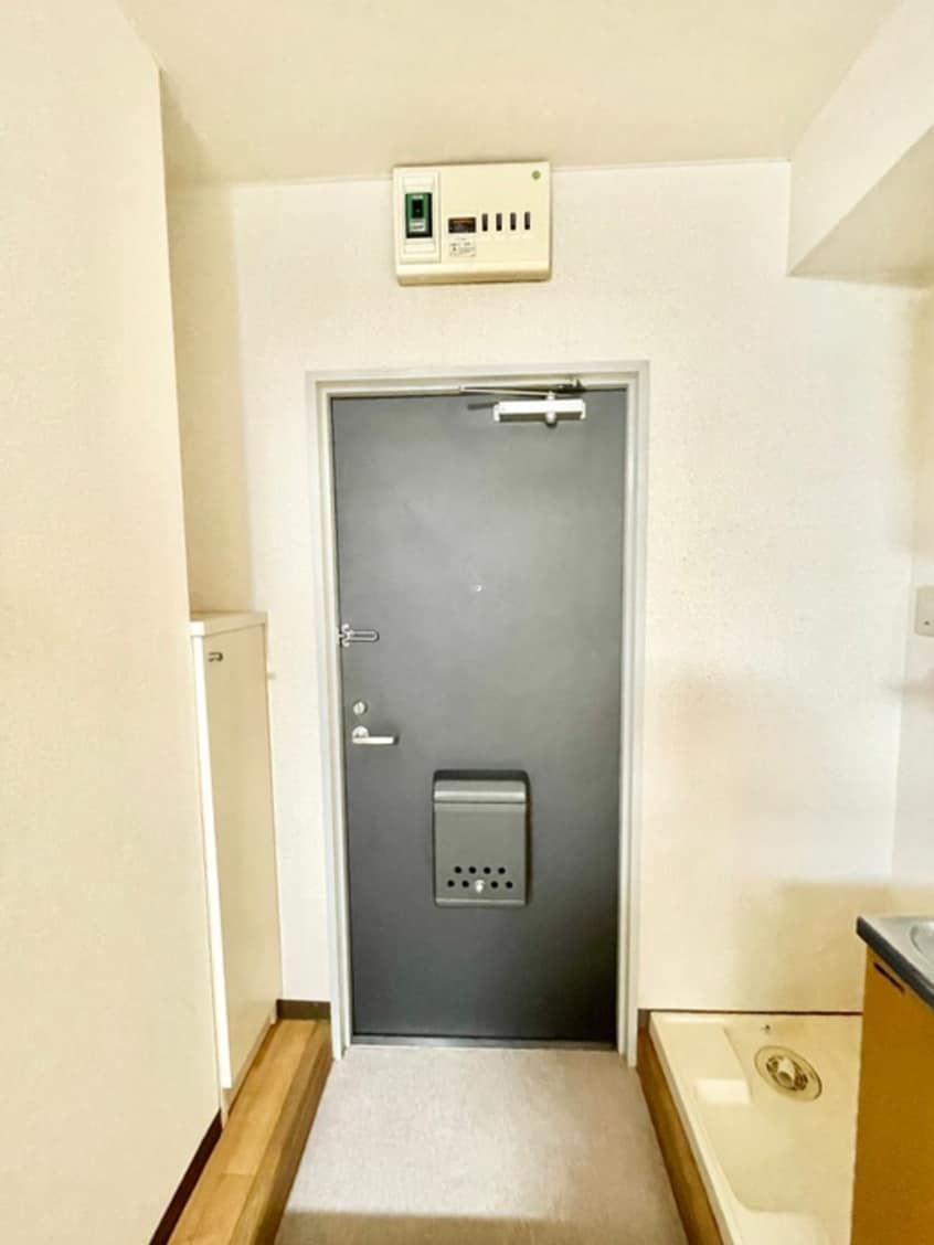 玄関 誠心Ⅵビル(3F)