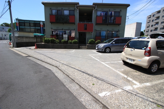 駐車場 メゾン片倉第２