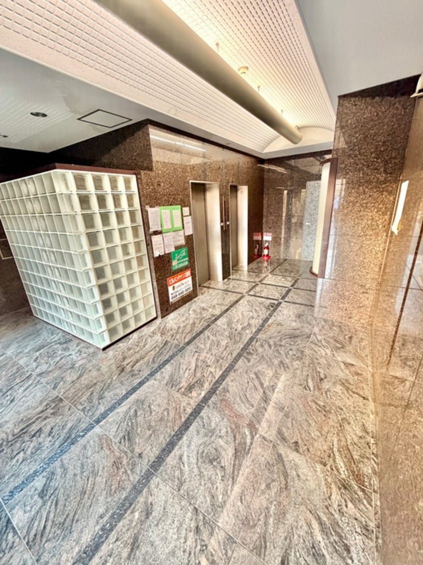 エントランス部分 トダフレンズ４８