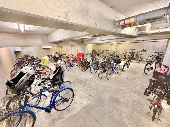 駐輪場 トダフレンズ４８