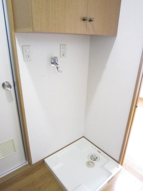 洗濯機置場 レジデンスシ－バ－ド