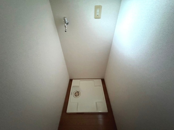 洗濯機置場 レジデンスシ－バ－ド