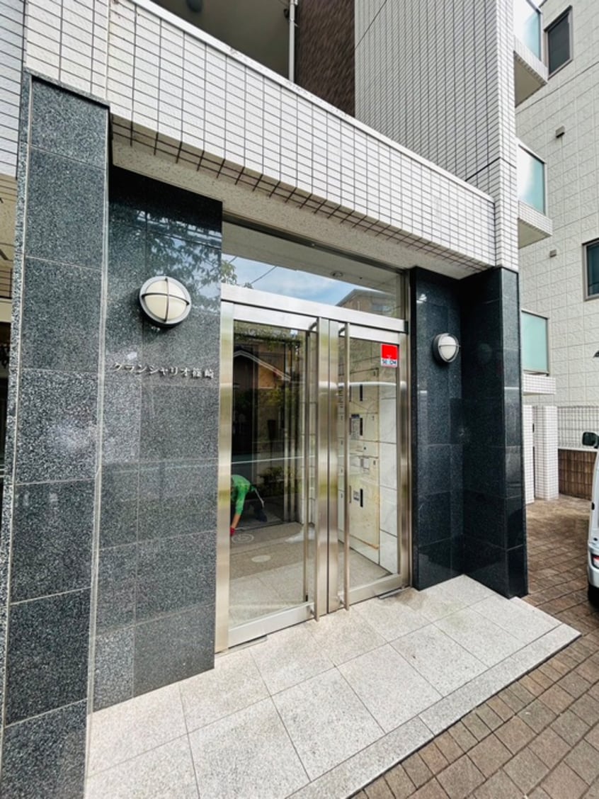 エントランス部分 グランシャリオ篠崎