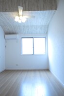 居室 アザ－レ多摩美