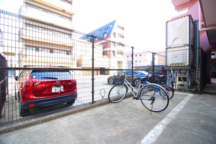 駐輪場 ウィスタリア