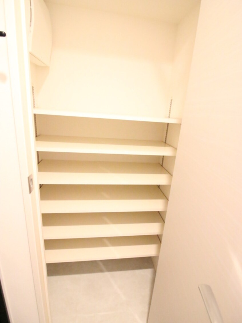 靴箱 ライオンズフォーシア五反田