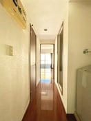 廊下 レイロ－ズビル