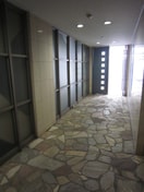 外観写真 レイロ－ズビル