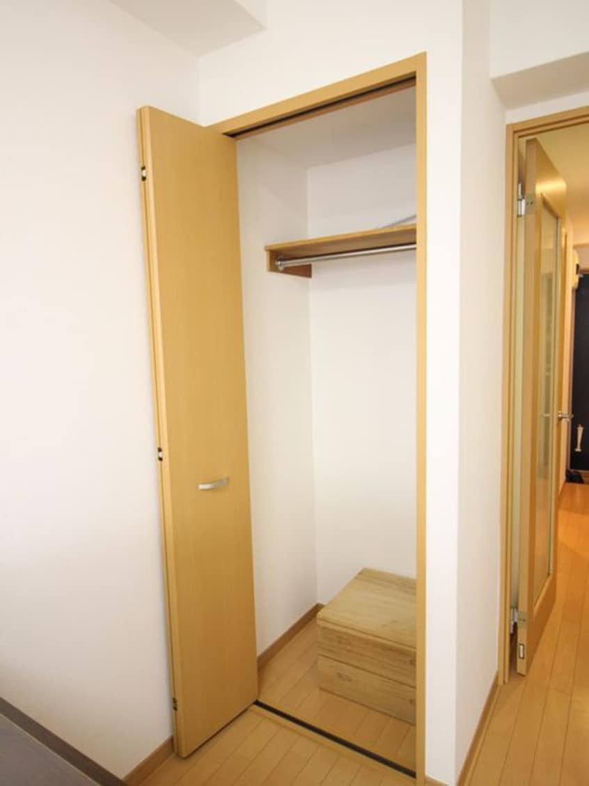 収納 レイロ－ズビル