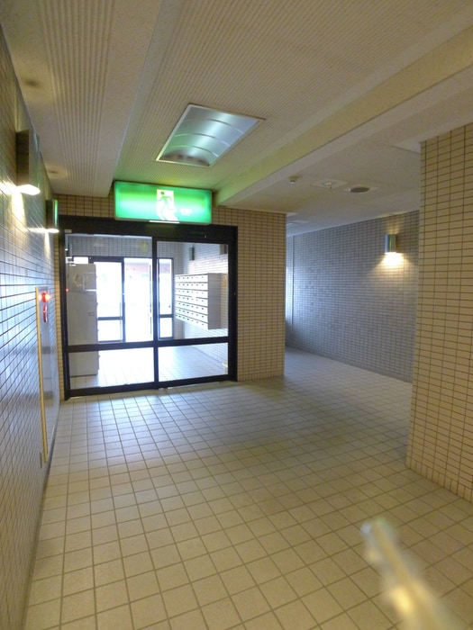 エントランス部分 ファーストメイプル