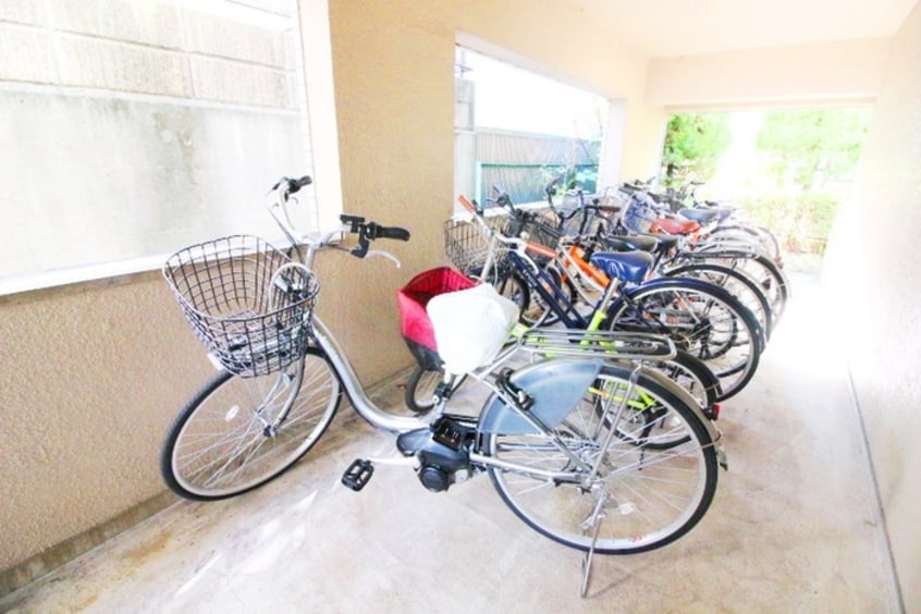 駐輪場 ベルトピア京王永山