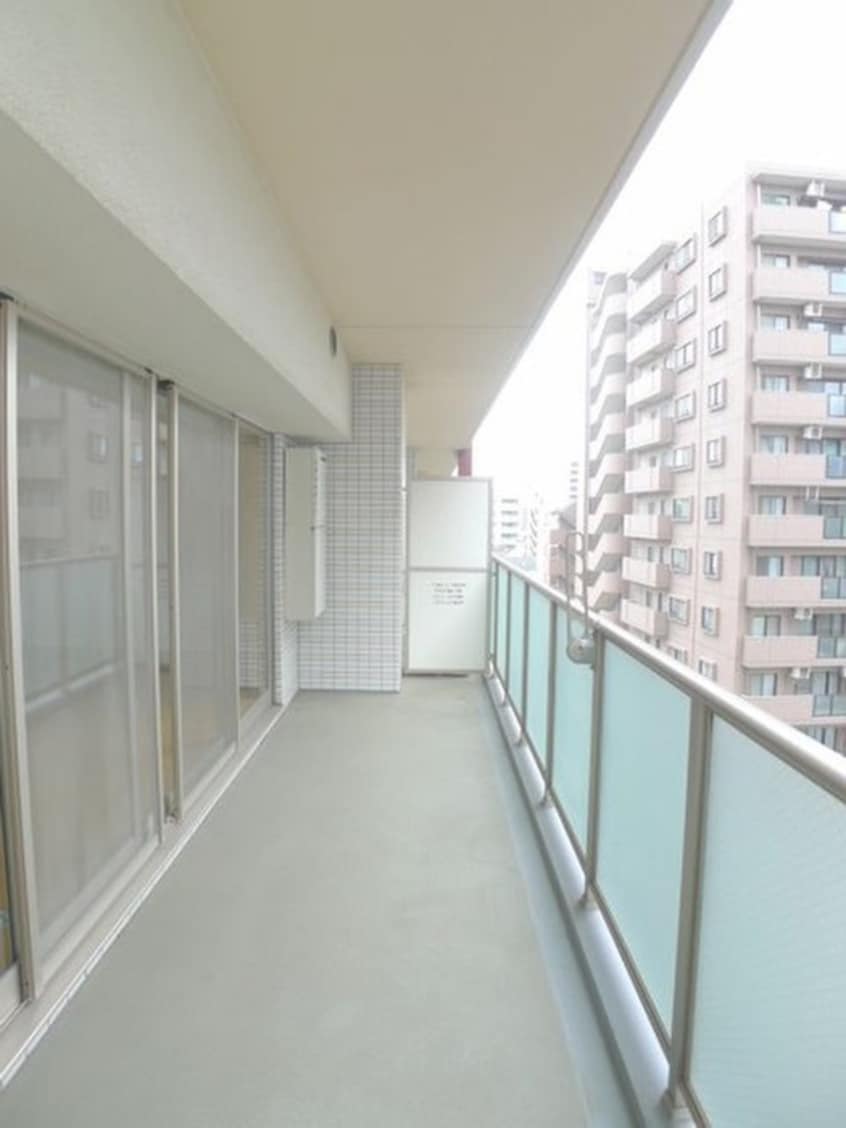 室内からの展望 ｽﾀｰﾌｨｰﾙﾄﾞ浦和常盤