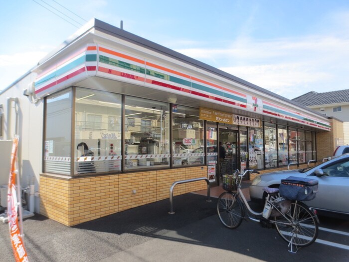 セブンイレブン横浜日吉本町３丁目店(コンビニ)まで320m レクセル日吉（106）