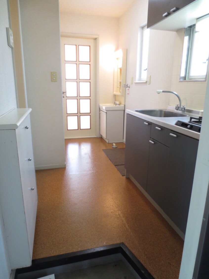 廊下 ハイツ  みどり