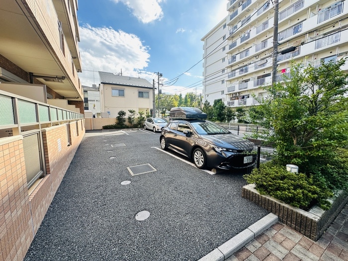 駐車場 カルナック石鍋