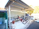 駐輪場 グランソレイユ二子
