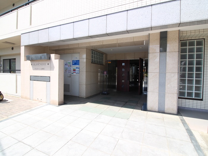 エントランス部分 ブランネ－ジュ多摩川