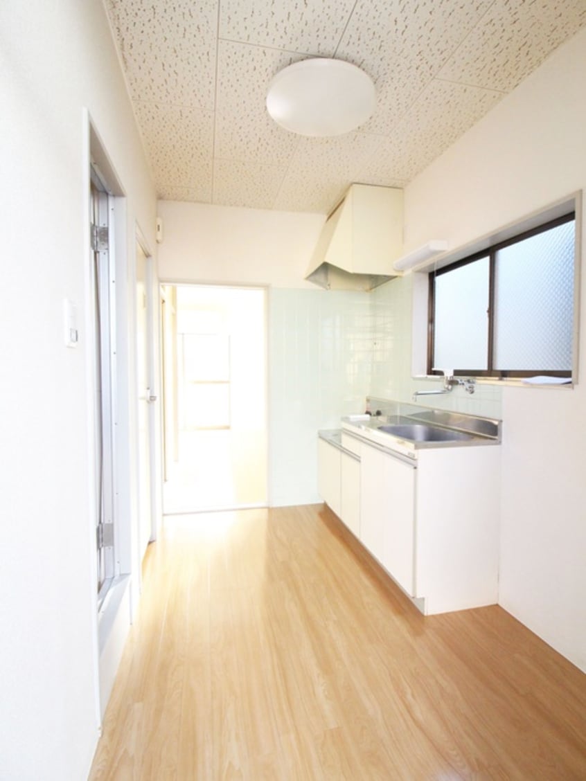 廊下 サンロ－ズ