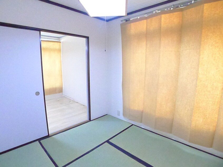 居室 ミキハイツ中国分