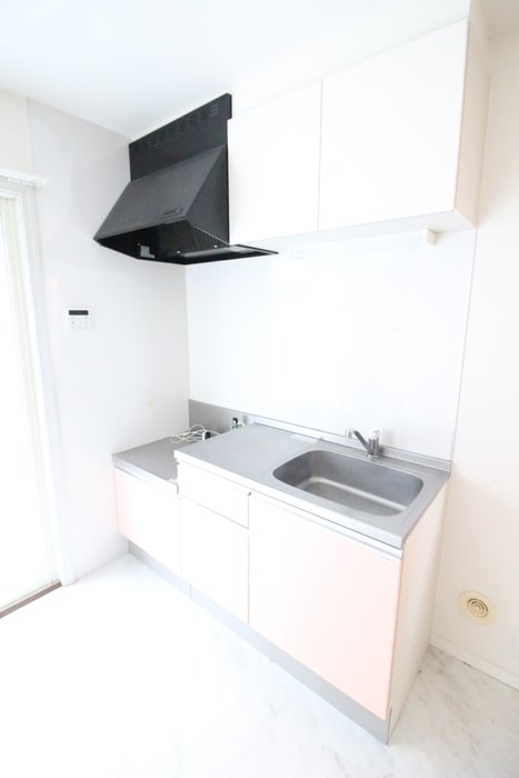 キッチン ミルクリ－クＢ