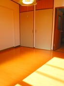 居室 ラサ－ル川口