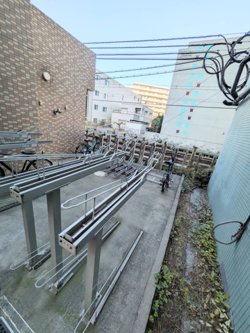 駐輪場 TOKIO久米川タワー