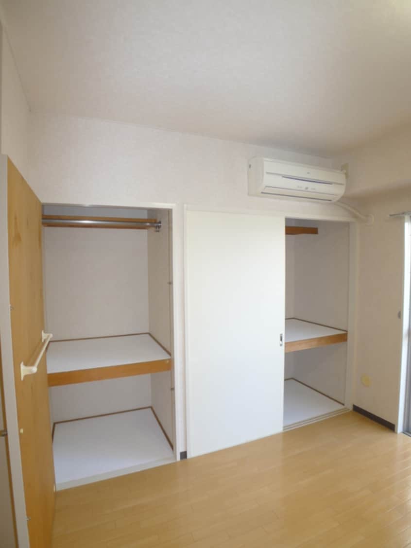 収納 アンシャンテ２１